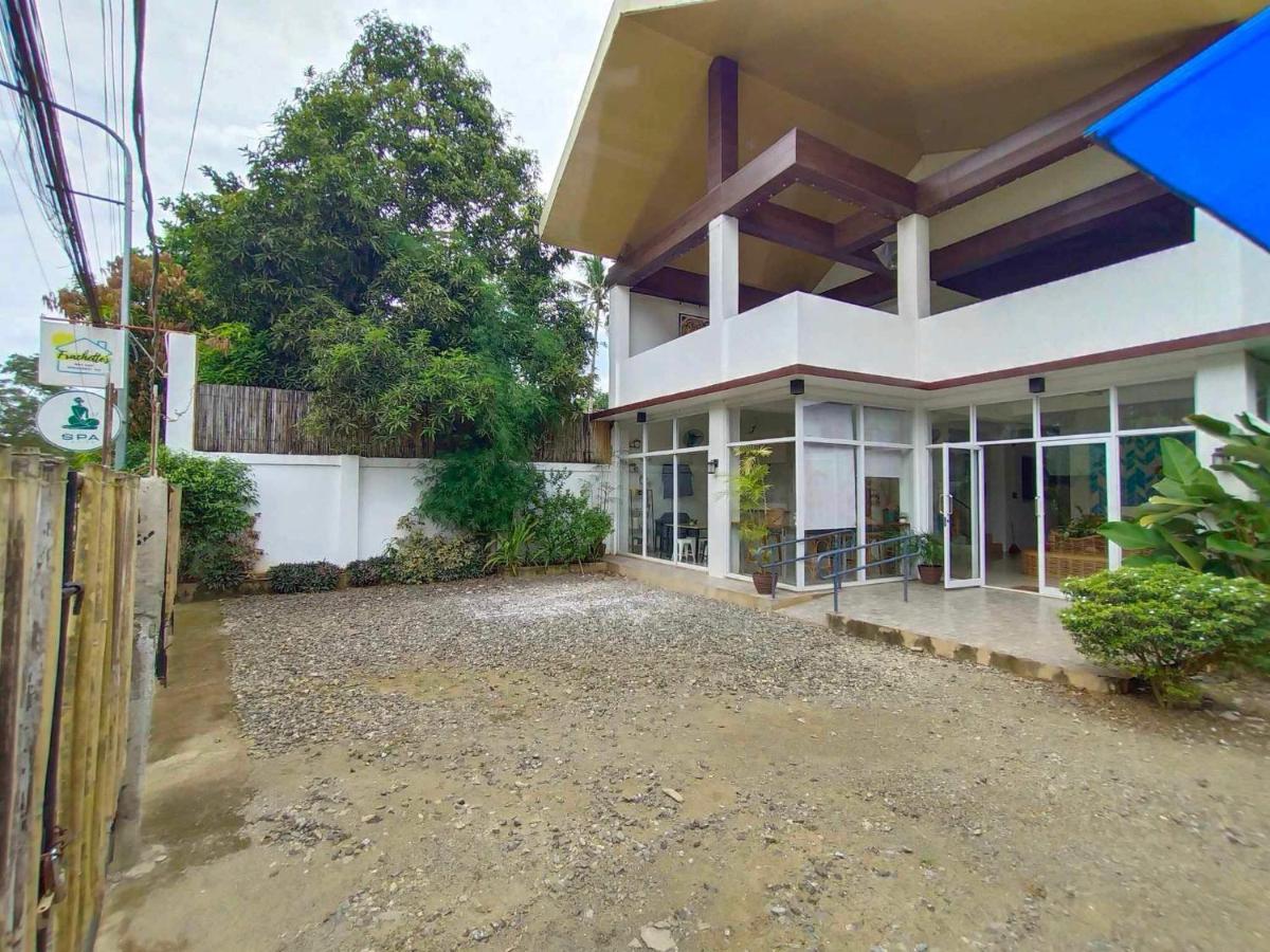 Frachette'S Bed & Breakfast Puerto Princesa ภายนอก รูปภาพ